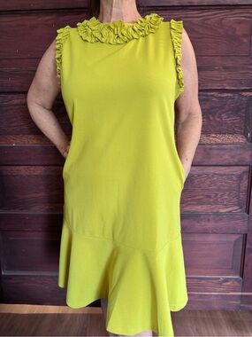 Sleeveless Ruffle-Neck Shift Dress in Lime
